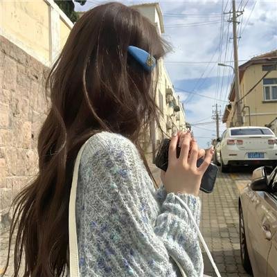 跳舞的红色公交